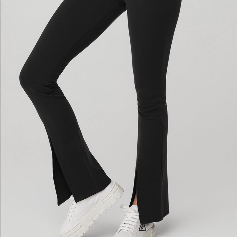 7/8 Alo High Waist Flutter Legging, Black, XS